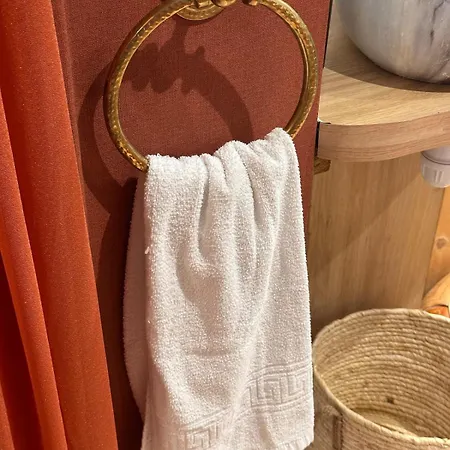 Sahara - Jacuzzi&sauna Privatif *