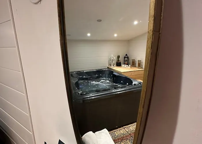 Sahara - Jacuzzi & Sauna Privatif Apartman Calais